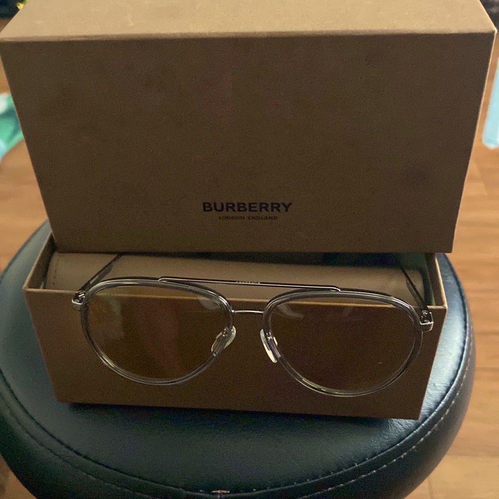 Brand new authentic, please contact me 7272208643